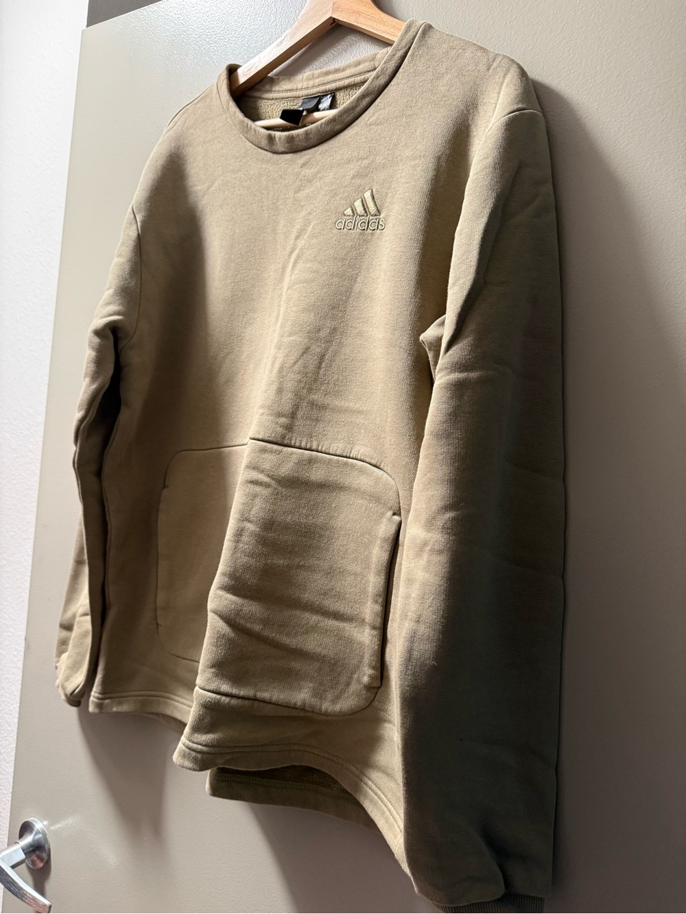 adidas Men’s Crewneck Sweatshirt in Olive Green